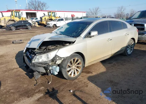 2013 Buick Lacrosse Touring Group z USA, uszkodzony, nr VIN 1G4GJ5G32DF176152